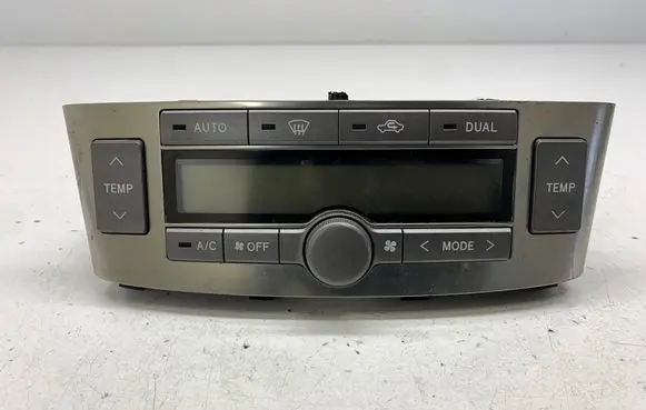 Toyota Avensis T250 Climate control unit 5590205050 5590005202 MB1465705290