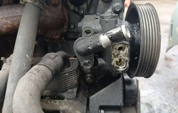Ford Mondeo MK IV Power steering pump 6G913A733CA