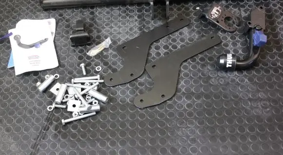 Dacia Logan I Tow bar set 460300 THULE BRINK