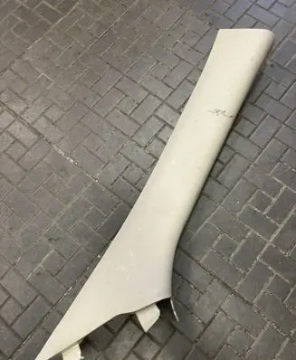 Jeep Grand Cherokee (A) pillar trim 1GG52TRMAD 1GG52HDAAD