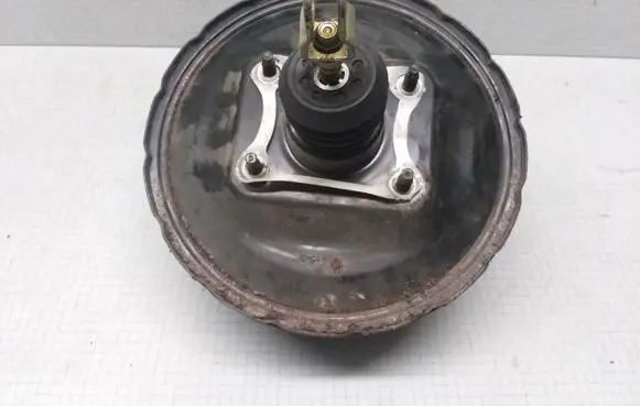 Mitsubishi Carisma Brake booster MB858850