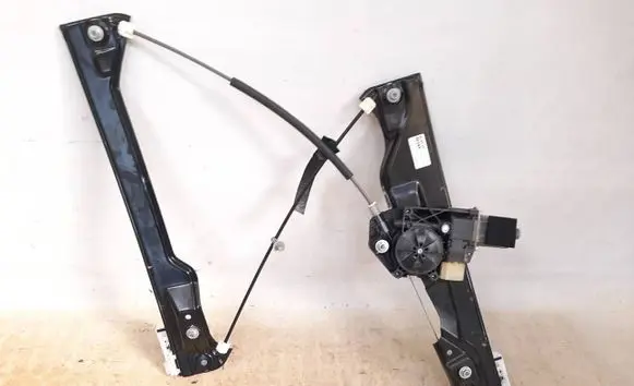 Mini Cooper Countryman F60 Front door window regulator with motor 7390073
