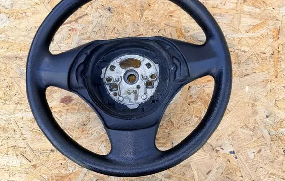 BMW 1 E81 E87 Steering wheel 6763076