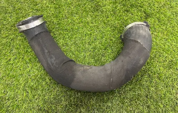 Audi Q5 SQ5 Intercooler hose/pipe 8R0145738N