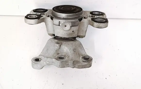 Engine mount bracket