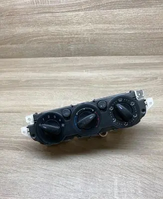 Ford Focus Climate control unit 3M5T19980AD 69607320