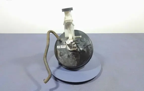 Hyundai ix35 Brake booster 585002S251