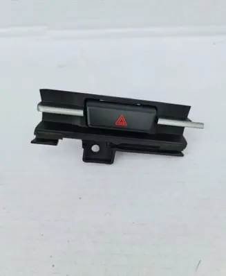 Mazda CX-3 Hazard light switch