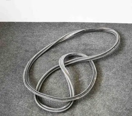 Seat Leon (5F) Trunk rubber seal (body) 