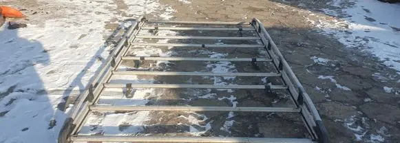 Roof trunk box