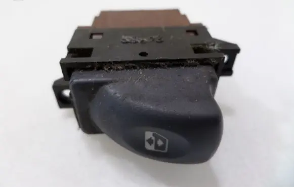Renault Espace III Electric window control switch 7700876399