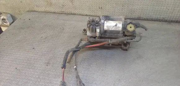 Audi A6 Allroad C5 Air suspension compressor/pump 4Z7616007A
