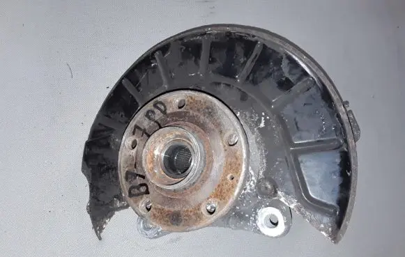 Volkswagen PASSAT B7 Front wheel hub 3C0407254F
