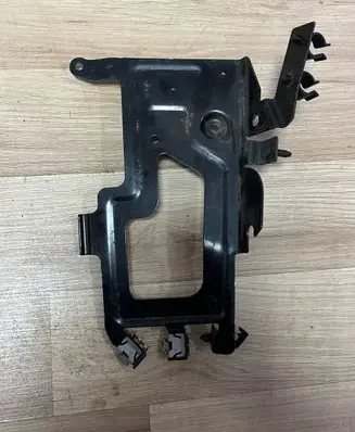 Land Rover Discovery Sport Other under body part HJ3212A610BB