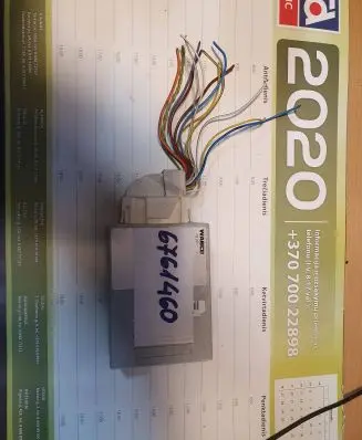 BMW 5 E60 E61 Air suspension control unit module (rear) 6761460