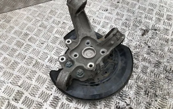 Honda CR-V Rear wheel hub