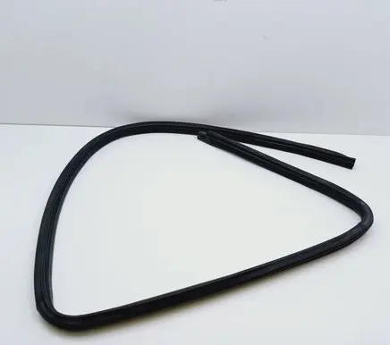 Mitsubishi Outlander Rubber seal rear door 