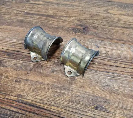 BMW Z3 E36 Sway bar bush bracket, rear 1131622