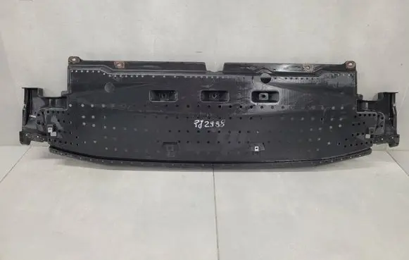 Suzuki Vitara (LY) Engine splash shield/under tray 7239154P0