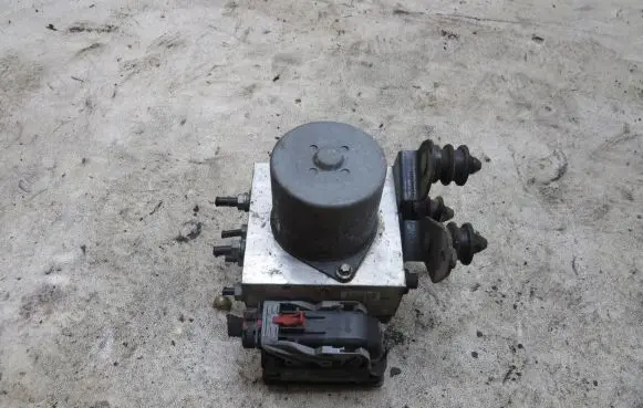 Volkswagen PASSAT B7 ABS Pump