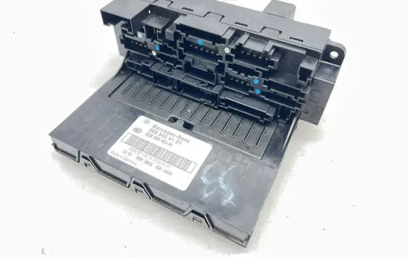 Mercedes-Benz C W203 Fuse module 2035454101 5DK00848544