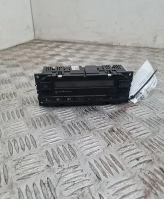 Volkswagen PASSAT B5.5 Climate control unit 3B1907044H