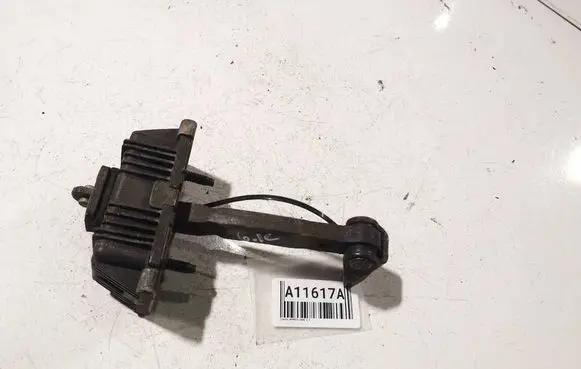 Toyota Avensis T250 Front door check strap stopper