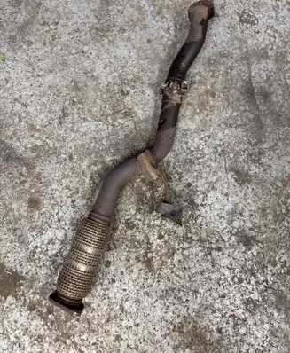 Nissan X-Trail T32 Muffler pipe connector clamp 