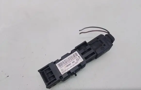 Mercedes-Benz S W220 Airbag deployment crash/impact sensor 0028200826