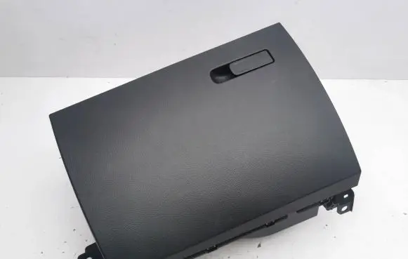 Mercedes-Benz EQA Glove box 24768079009051