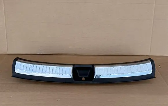Mercedes-Benz GLE W167 Tailgate/boot lid lock trim A1676902802