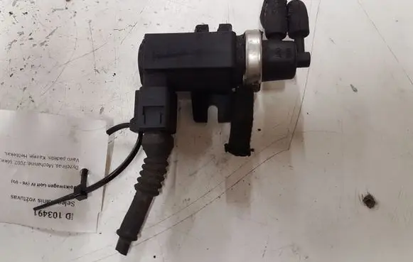Volkswagen Golf IV Turbo solenoid valve 1J0906627 72290320