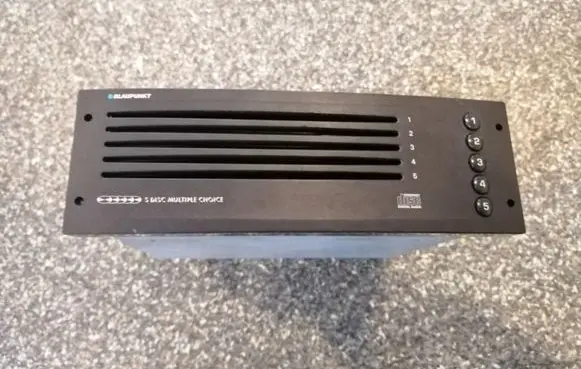 Peugeot 307 CD/DVD changer 7607769050