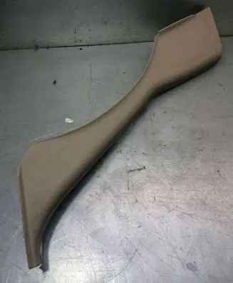 Chrysler 300M (C) pillar trim OLL93TRM