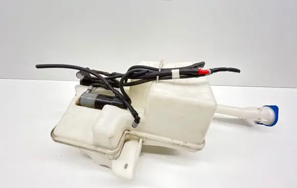 Volvo V40 Windshield washer fluid reservoir/tank 31276094 31276095