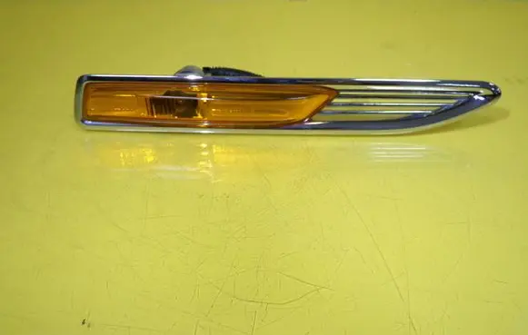 Ford Mondeo MK IV Front fender indicator light 7S71-13K354-AF