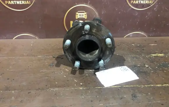 Ford Galaxy Rear wheel hub