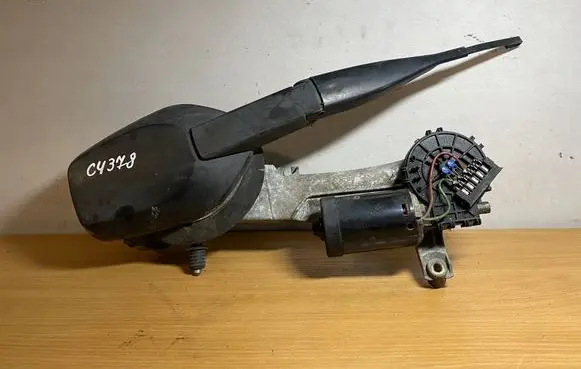 Mercedes-Benz E W210 Front wiper linkage and motor 0390241420 C4378