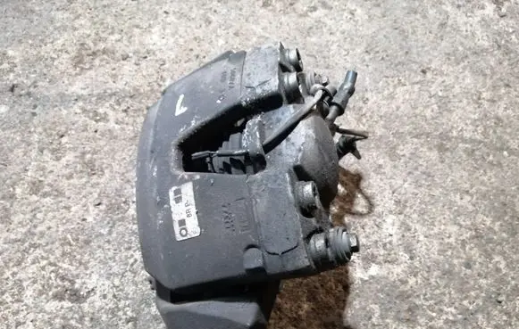 Audi Q5 SQ5 8R Front brake caliper 