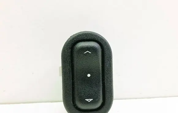 Opel Zafira A Electric window control switch 90561388 13363100