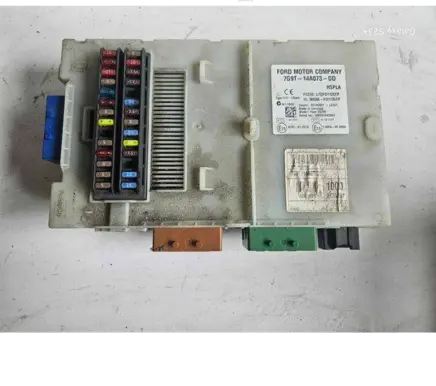 Ford S-MAX Fuse module 7G9T14A073DD 28130621 3659AF01125TP