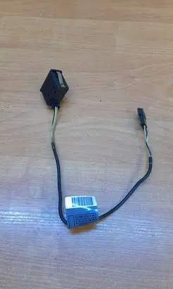 BMW 3 E90 E91 AUX in-socket connector 6940236 66G103208073