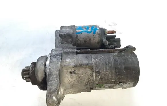Volkswagen Golf V Starter motor 02Z911023H