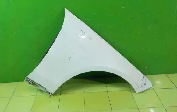 Mercedes-Benz E W212 Fender PRZOD PRAWY