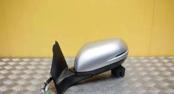 Honda CR-V Front door electric wing mirror HONDA-CRV