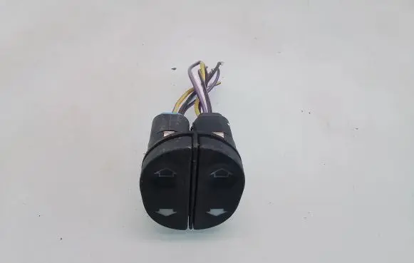 Ford Fiesta Electric window control switch