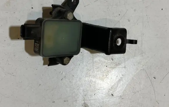 Ford Mustang VI Headlight/headlamp level sensor 