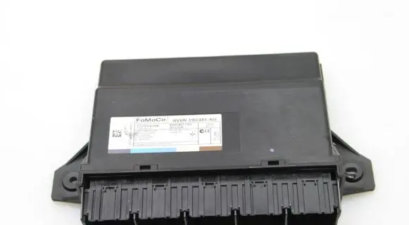 Ford Focus Comfort/convenience module AV6N19G481AG