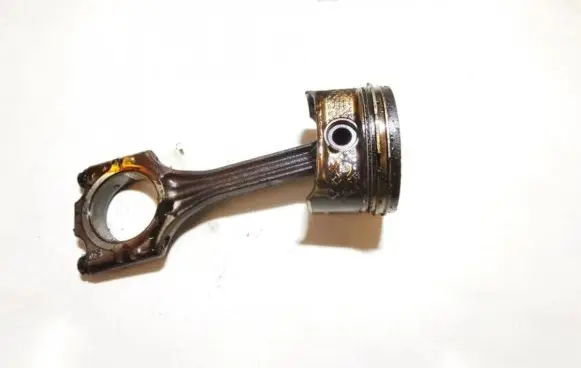 Volkswagen Polo Piston with connecting rod 36ac