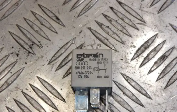 Audi A6 S6 C6 4F Other relay 8D0951253 30348